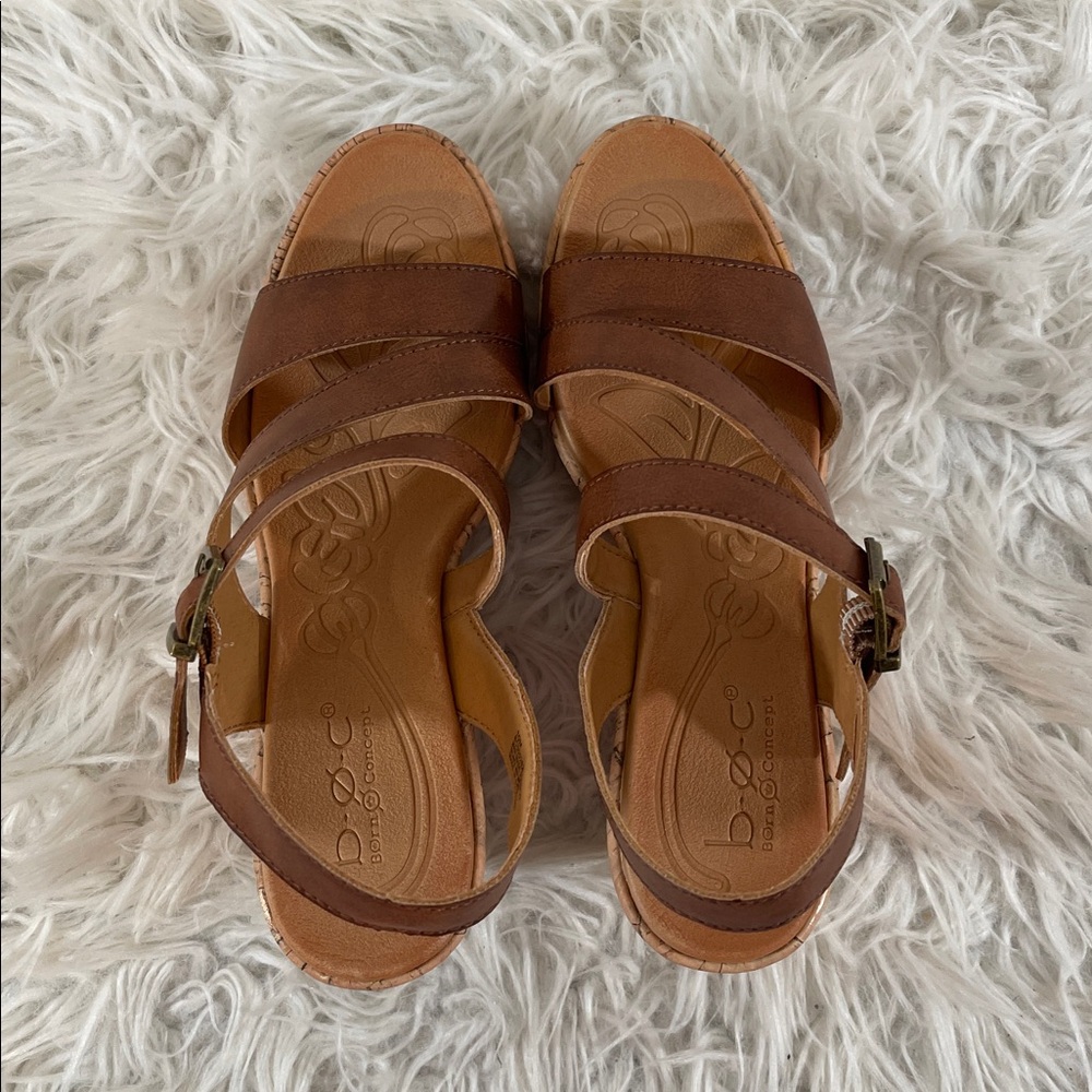 BOC SCHIRRA TAN WEDGE SANDALS SIZE 10 NEW - Picture 7 of 16